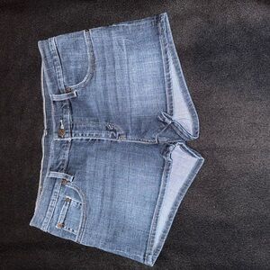 Women’s Levi’s Shorts
